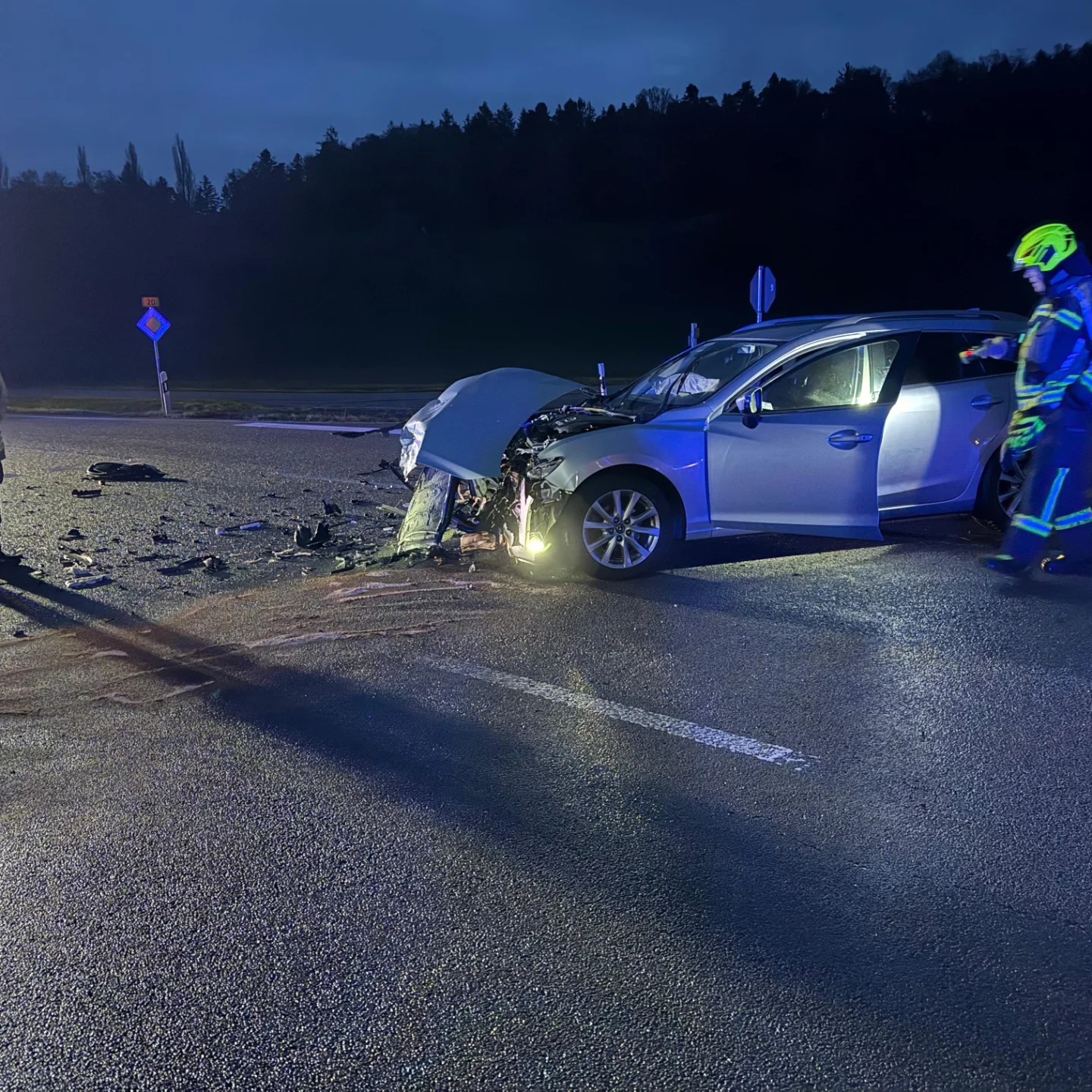 Mehr über den Artikel erfahren Verkehrsunfall Mehlmäuslkreuzung